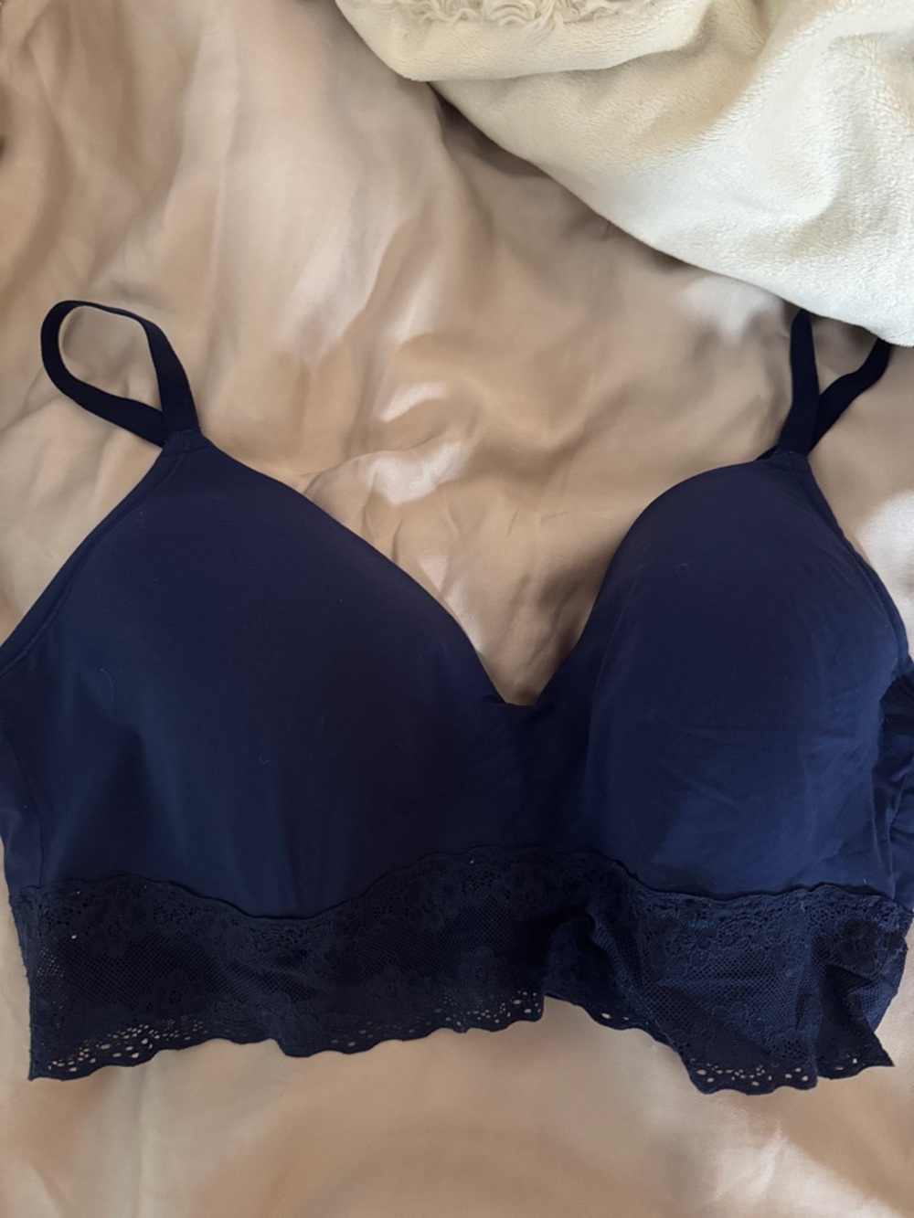 Natori Navy Lace-Trim Wireless Bralette